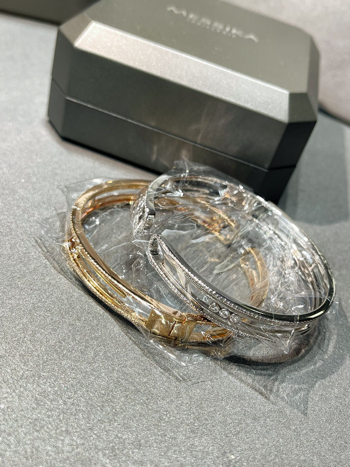 [Twinkle ]MOVE 10TH PAVED DIAMOND BRACELET