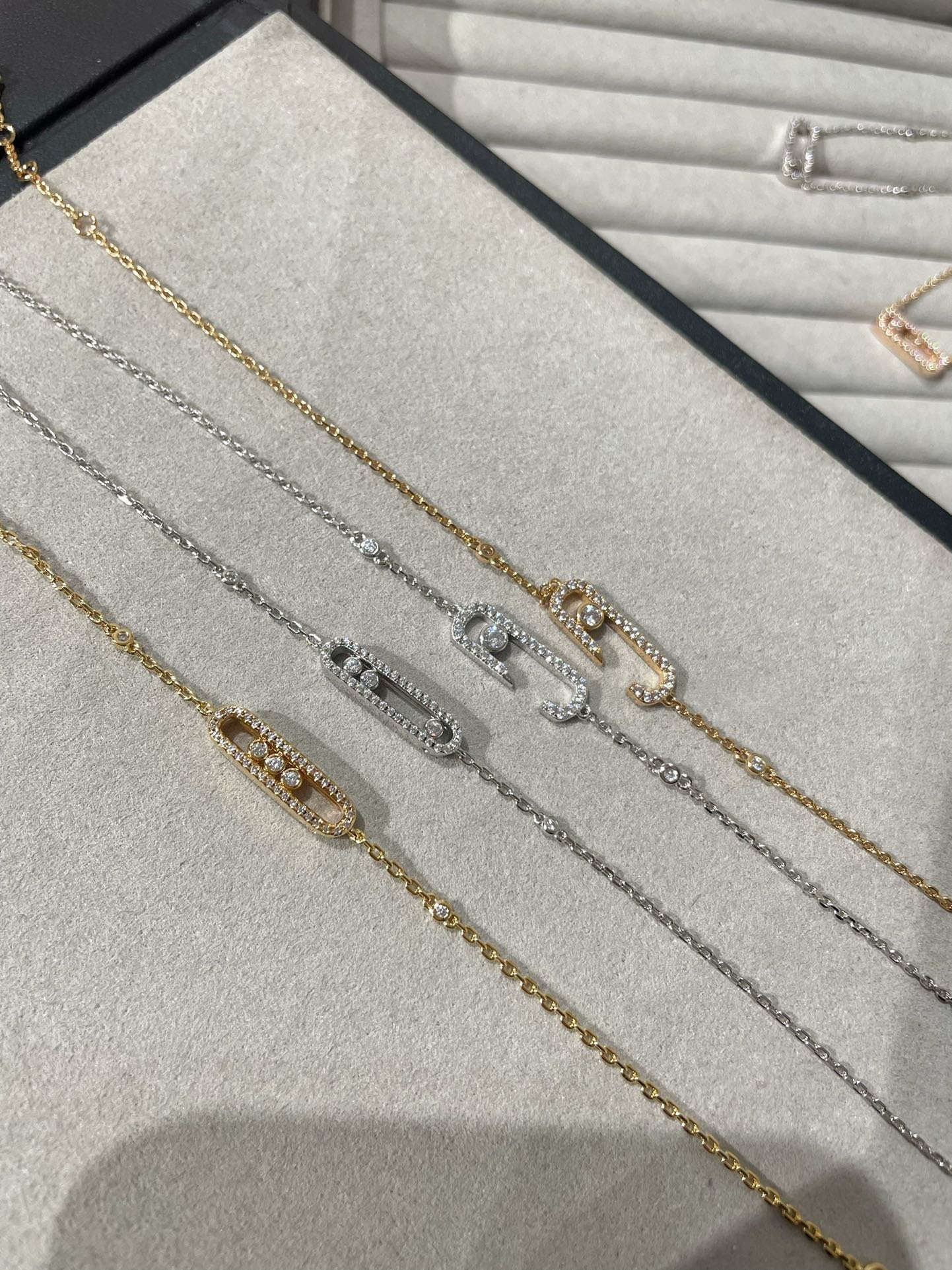 [Twinkle ]BABY MOVE DIAMOND BRACELET